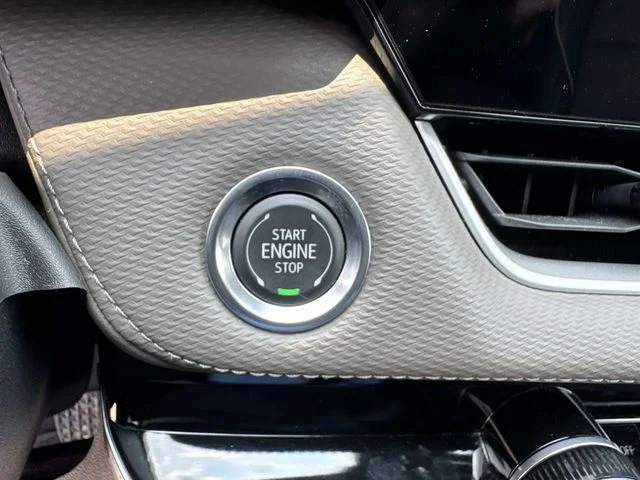 Used 2025 Gray Chevrolet LT image 40