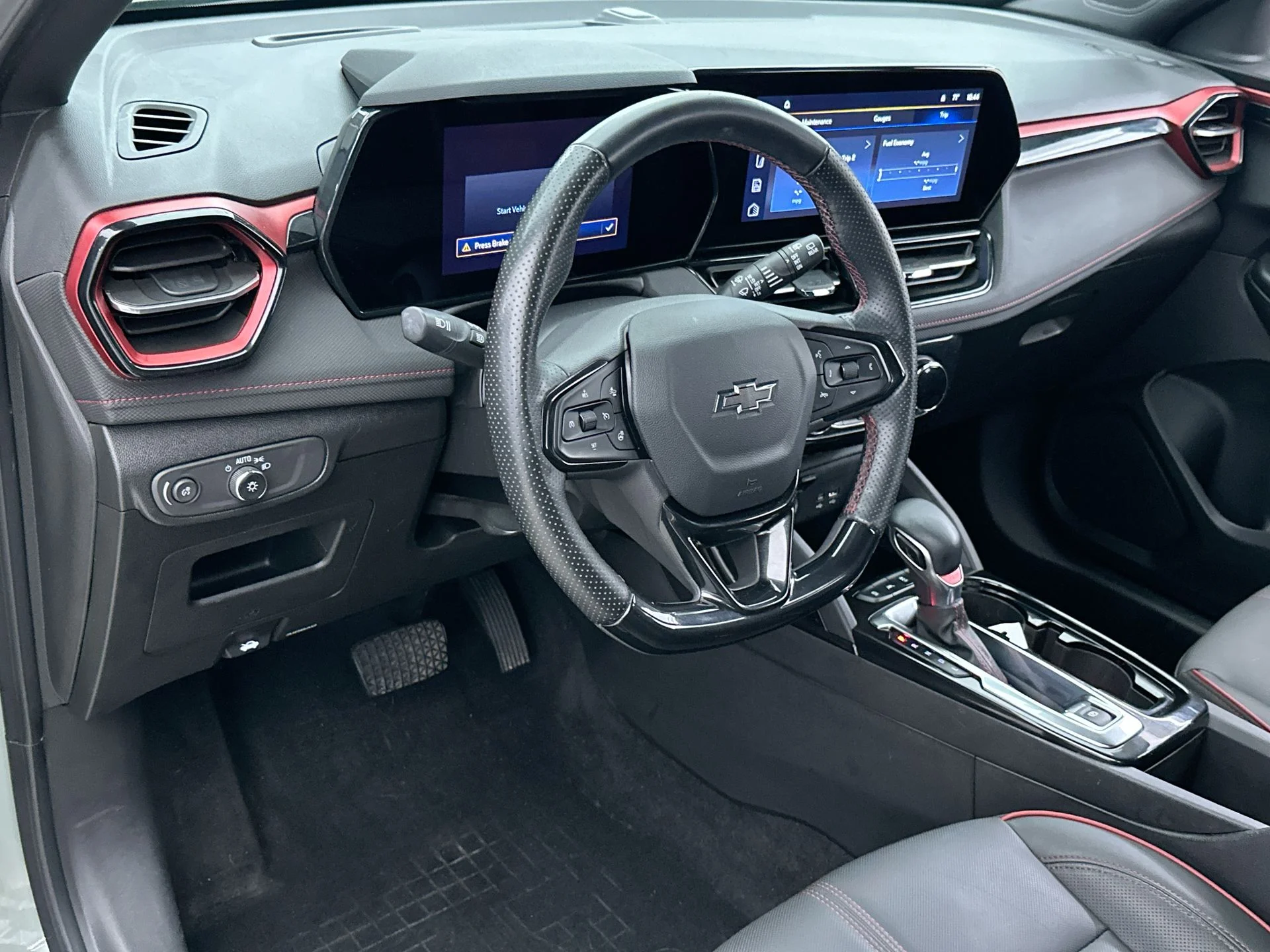 Used 2024 Green Chevrolet RS image 7