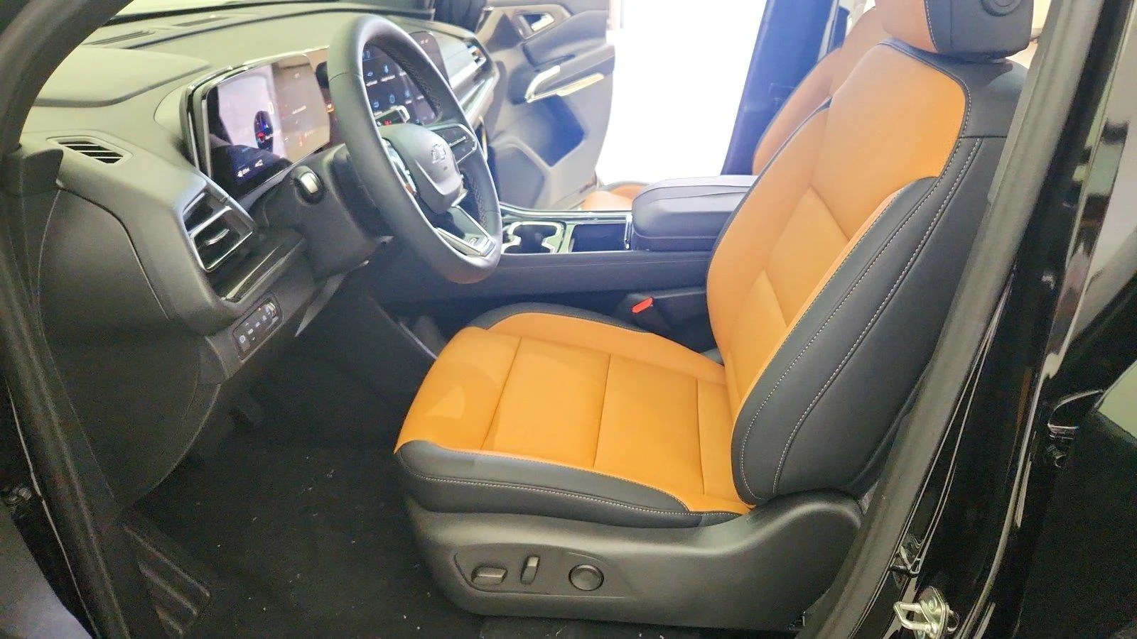 2027 Chevrolet Traverse Z71 - Photo 15