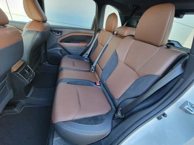 Used 2025 Crystal White Pearl Subaru Touring image 22