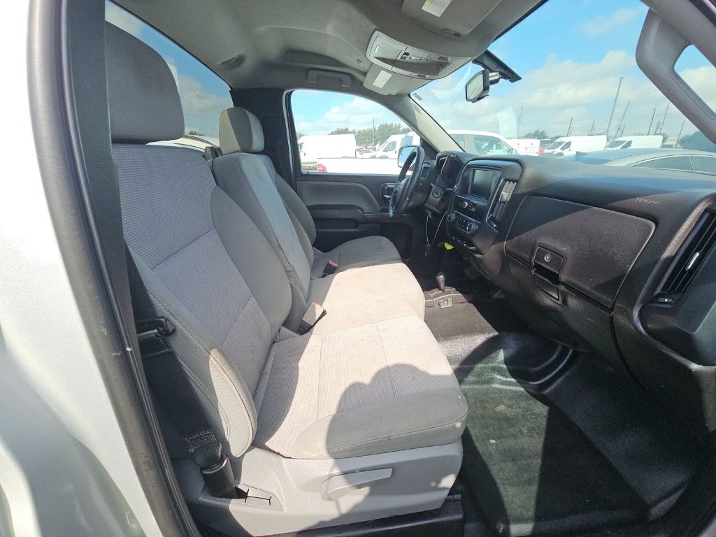 Used 2018 Silver Ice Metallic Chevrolet Work Truck image 9