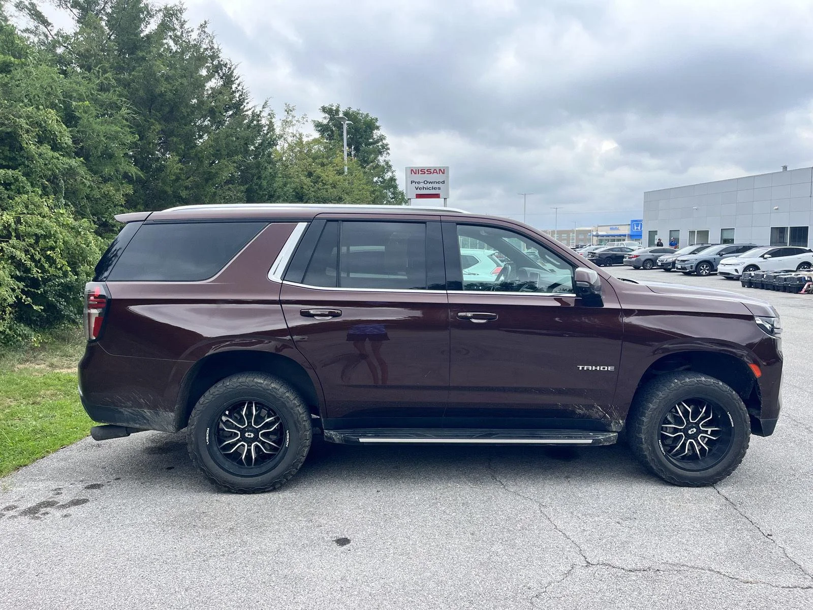 Used 2022 Auburn Metallic Chevrolet LT image 8