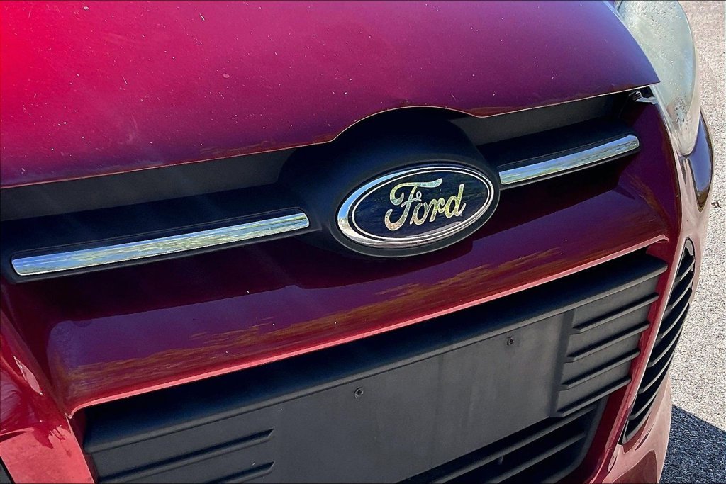 Used 2013 Red Ford SE image 28