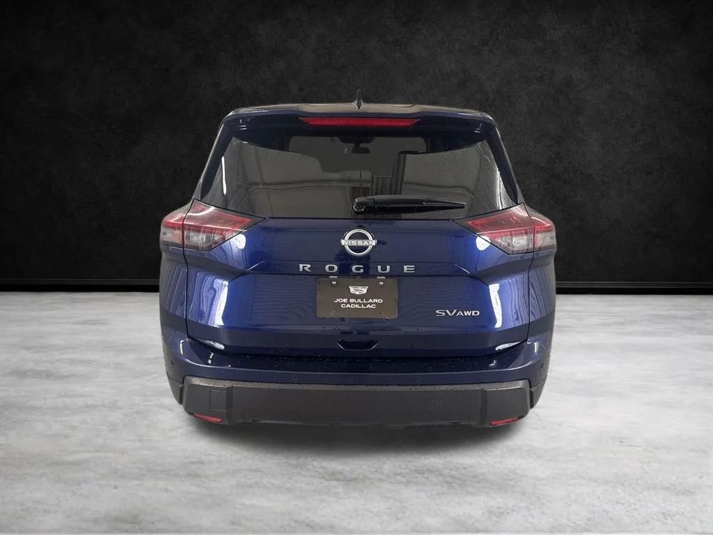 Used 2024 Deep Ocean Blue Pearl Nissan SV image 6