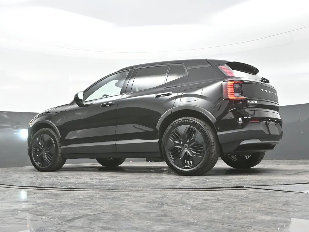 New 2026 Onyx Black Volvo Twin Motor Cross Country Ultra image 32