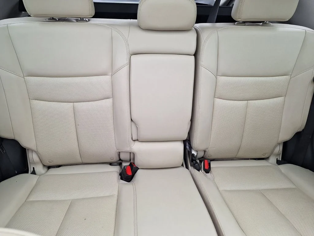 Certified Used 2024 White Nissan SL image 29
