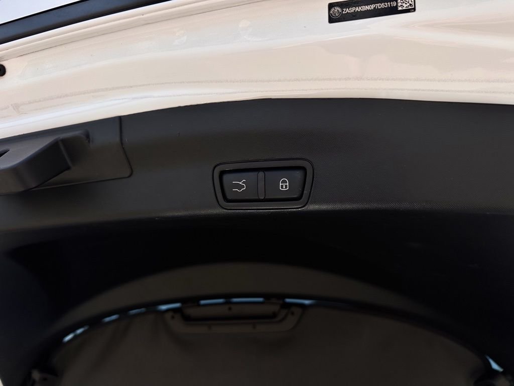 Used 2023 White Alfa Romeo Ti image 25