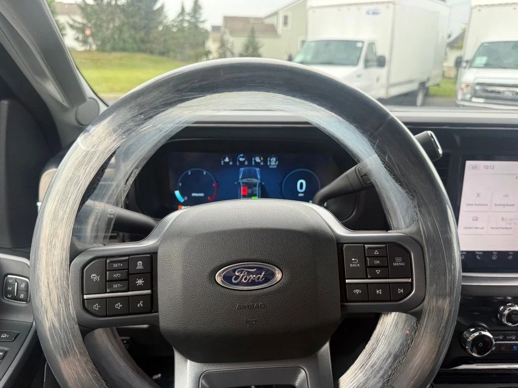 New 2026 Agate Black Metallic Ford F-450® Lariat® image 22