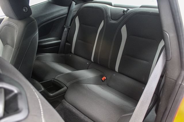 2019 Chevrolet Camaro 1LT - Photo 17