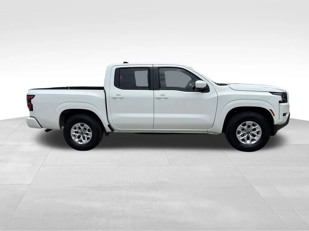 Used 2024 White Nissan SV image 8