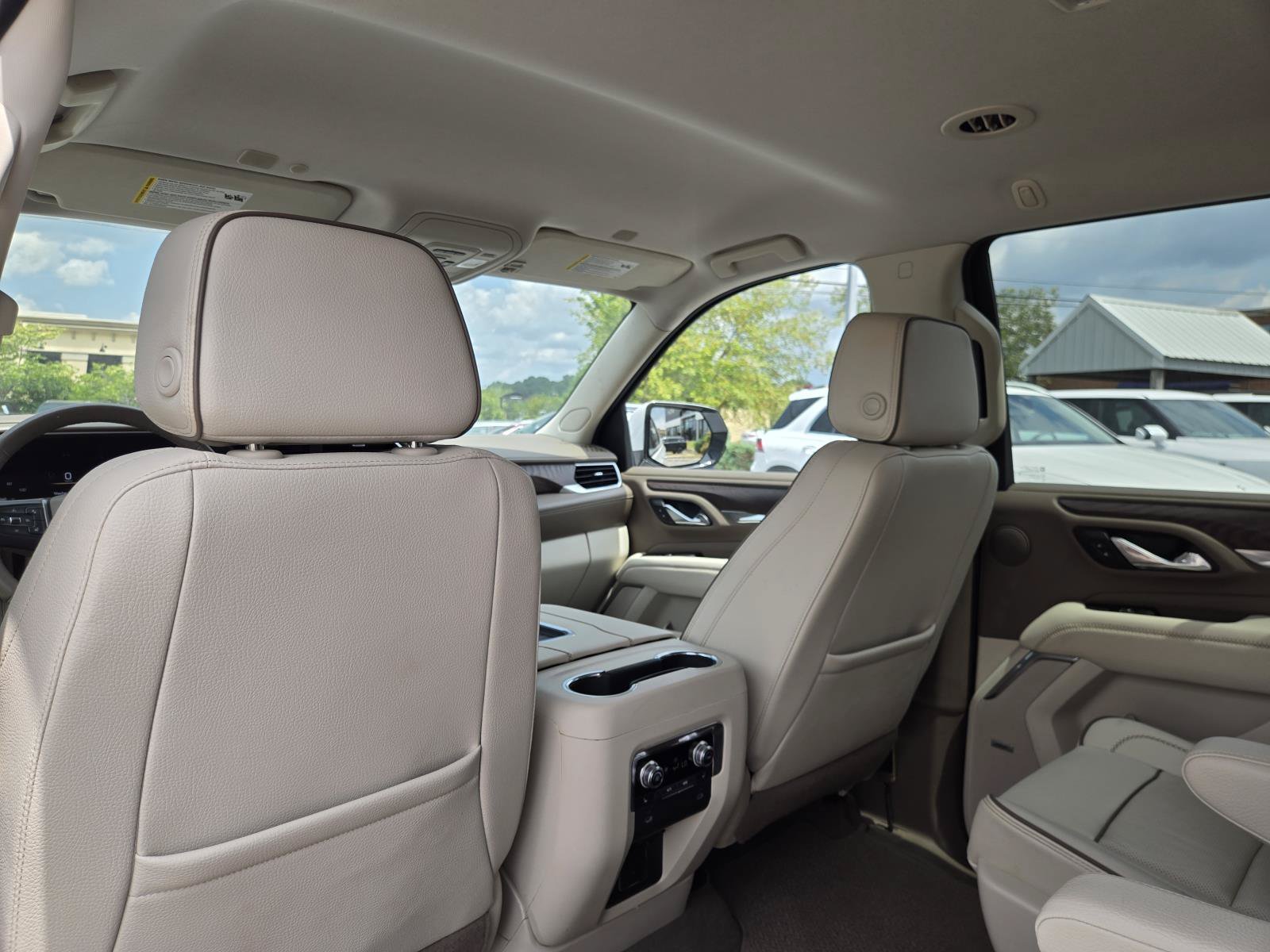 Used 2023 White GMC Denali image 16
