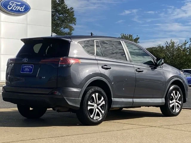 Used 2018 Gray Toyota LE image 3