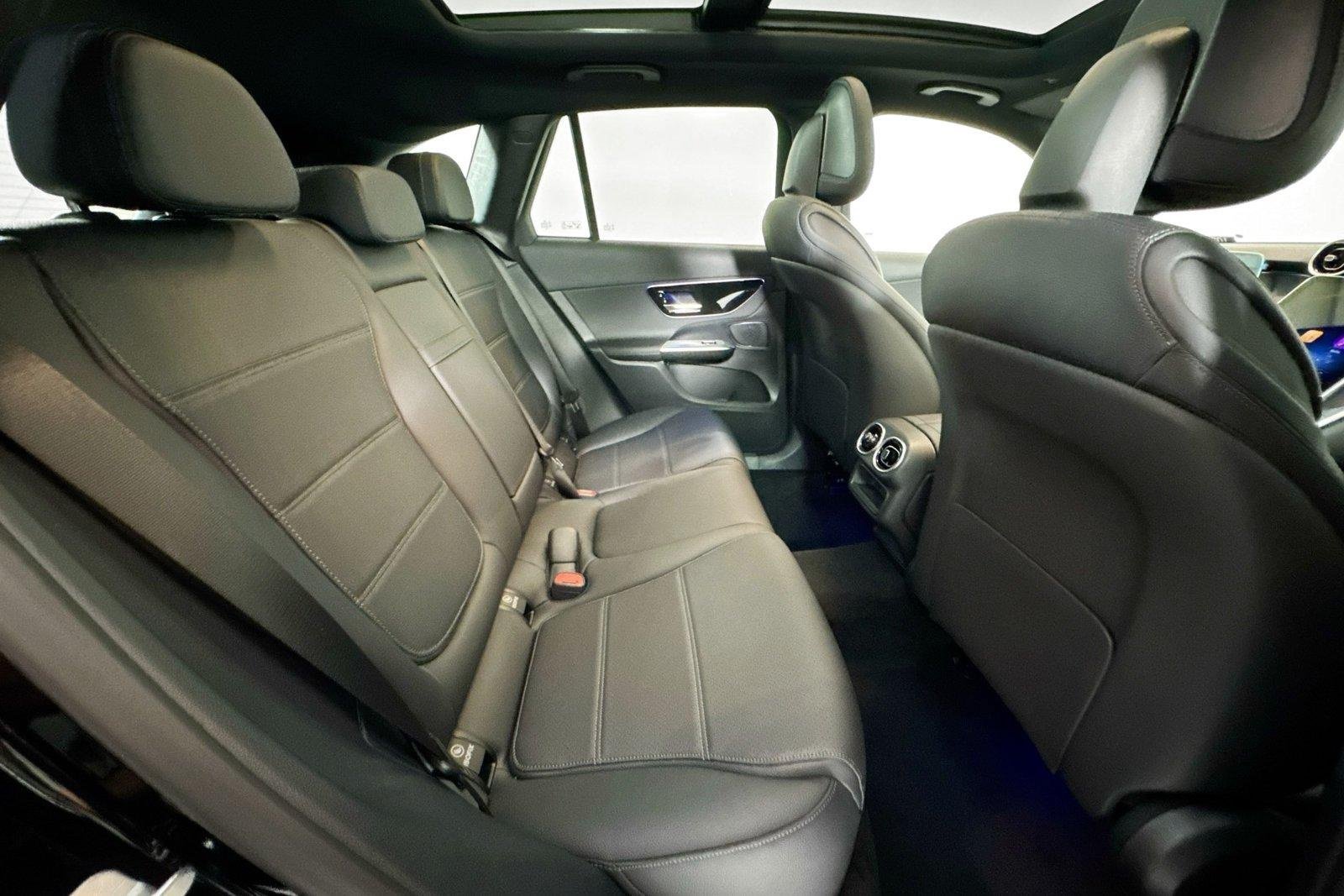 New 2026 Black Mercedes-Benz GLC 300 image 24