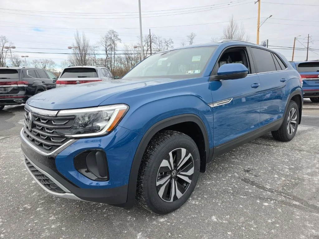 New 2026 Volkswagen Atlas Cross Sport 2.0T SE 4D Sport Utility in