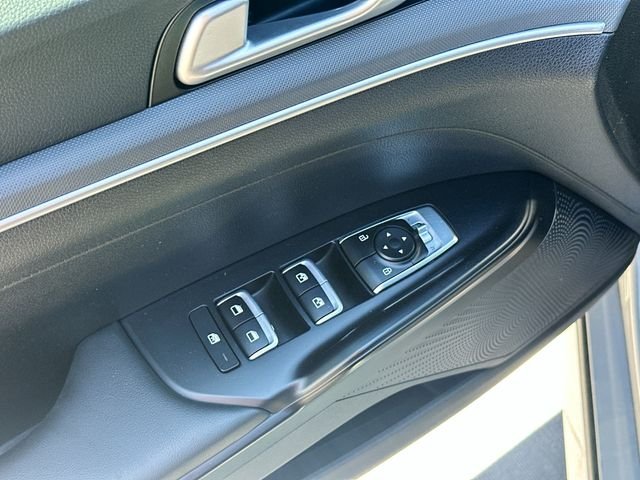 Certified Used 2022 Gray Kia GT-Line image 10