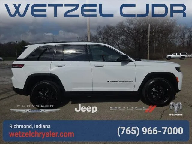New 2026 Bright White Clearcoat Jeep Laredo image 8