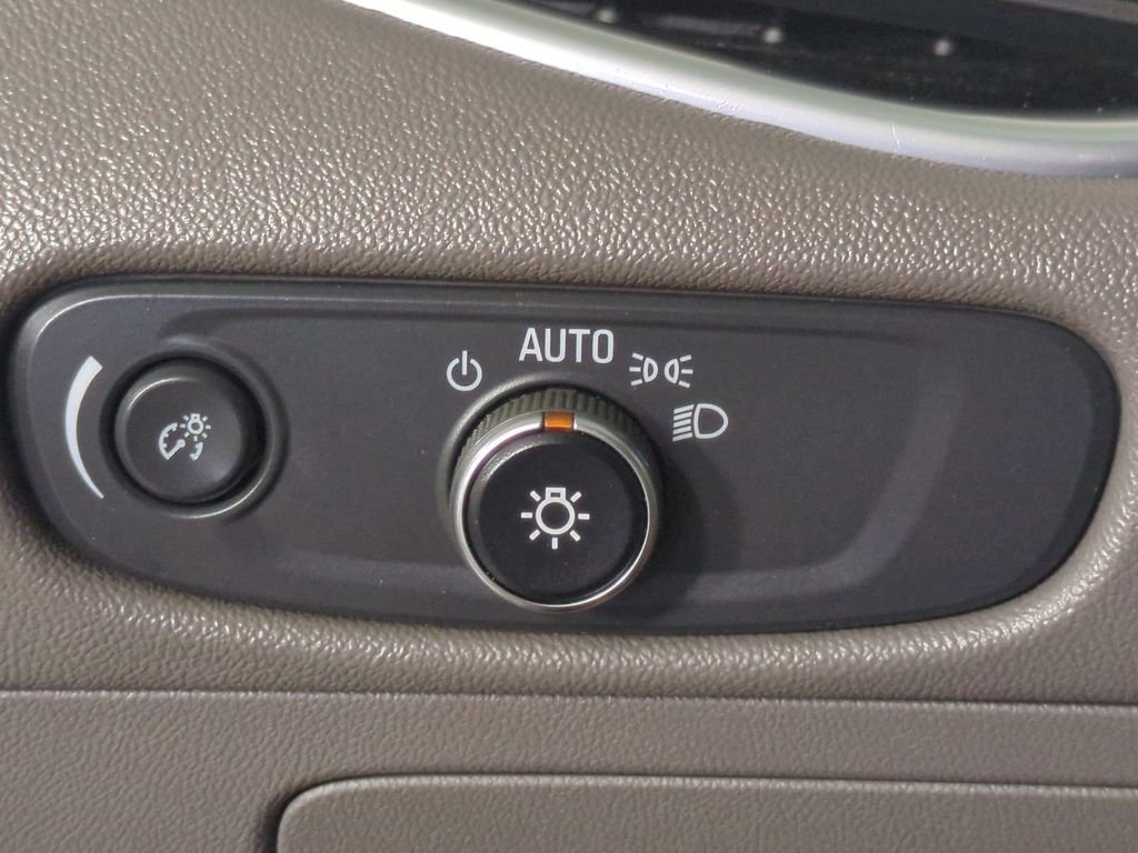 Used 2024 Gray Chevrolet LT image 29