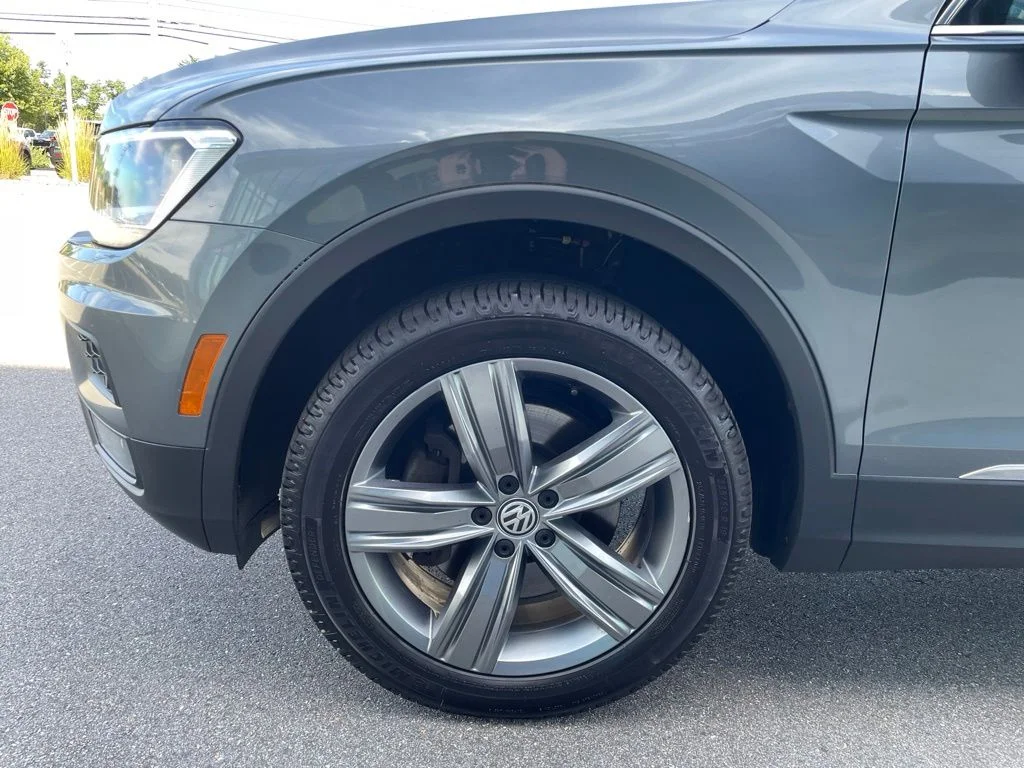 Used 2020 Gray Volkswagen  image 8