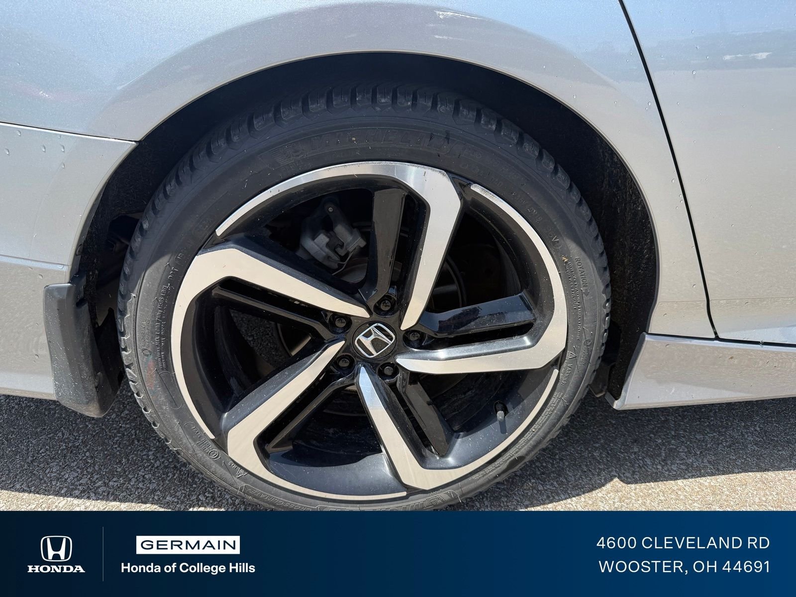 Certified Used 2022 Lunar Silver Metallic Honda Sport image 7