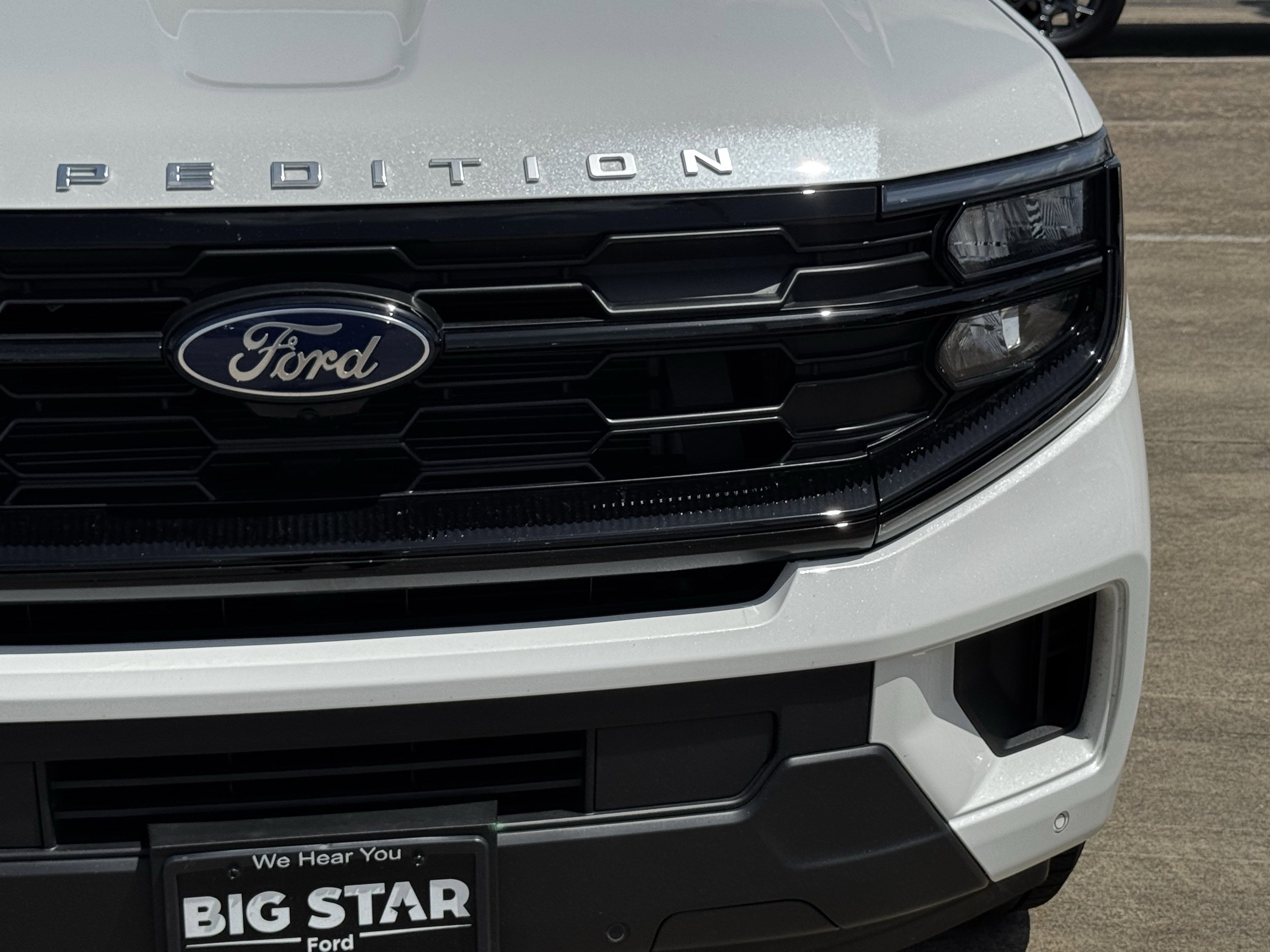 New 2026 Star White Metallic Tri-Coat Ford Active image 4