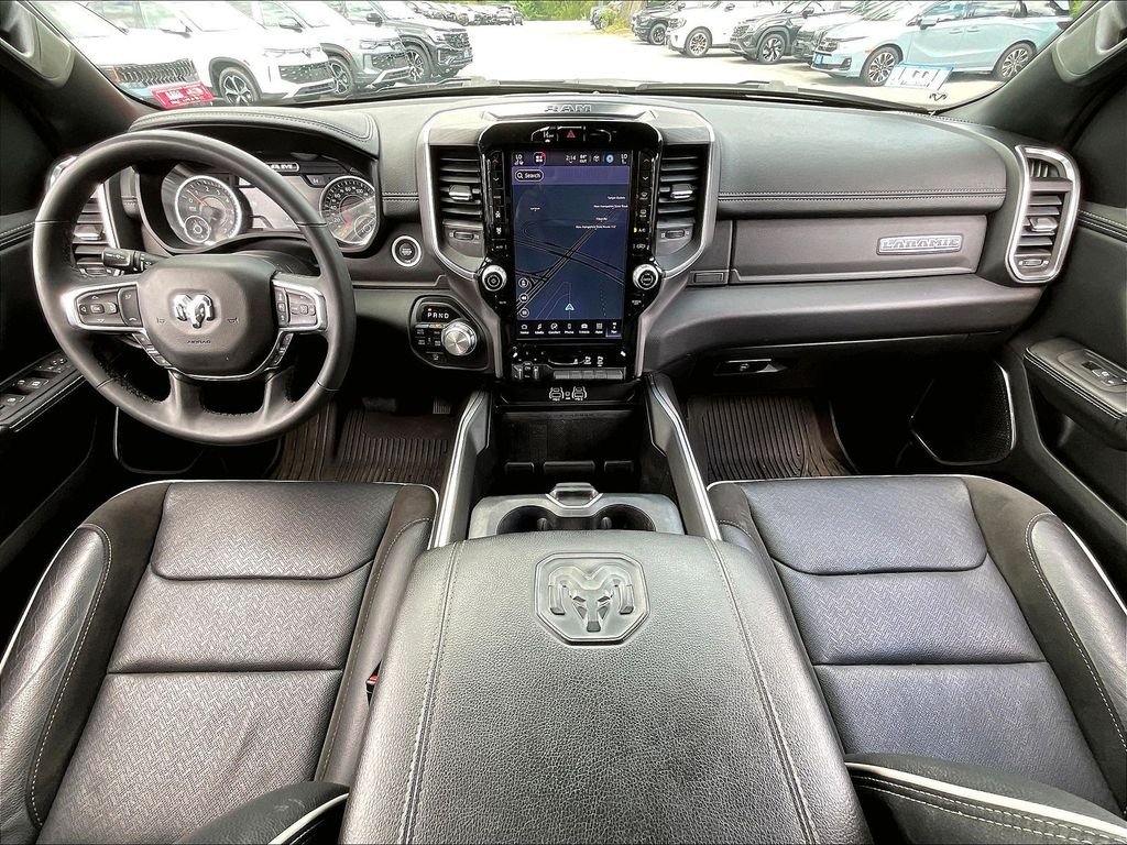 Used 2025 Diamond Black Crystal PC Ram Laramie image 20
