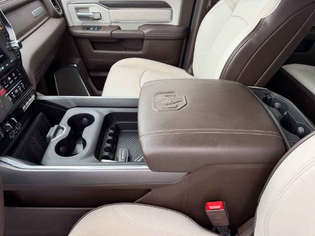 Used 2025 Black Ram Laramie image 18