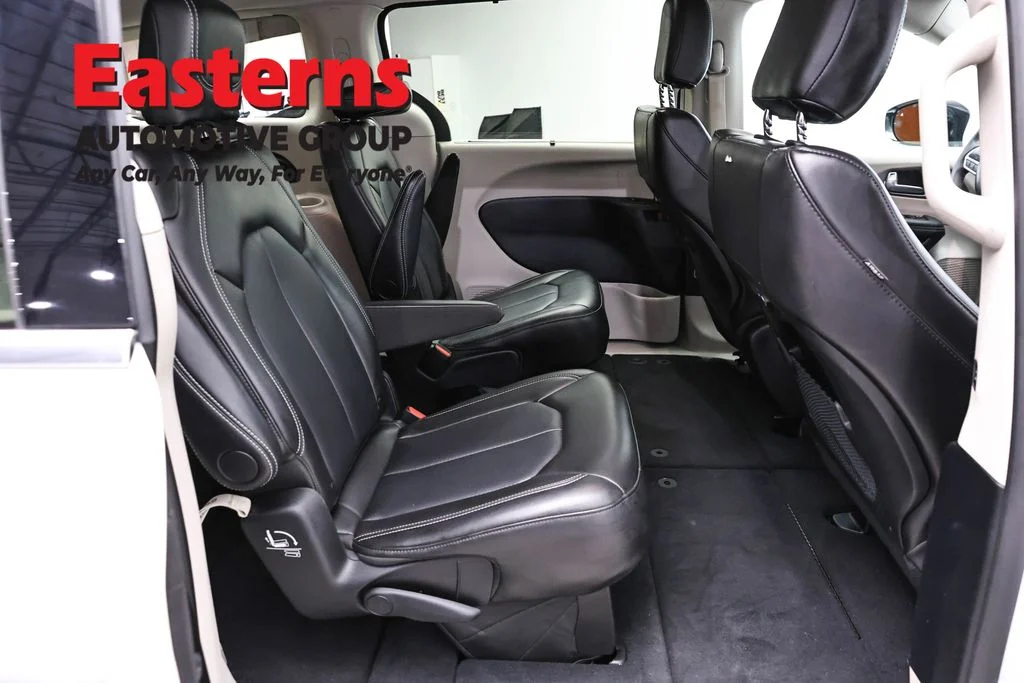 Used 2024 White Chrysler Touring L image 24