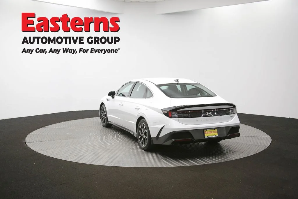 Used 2024 White Hyundai SEL image 65