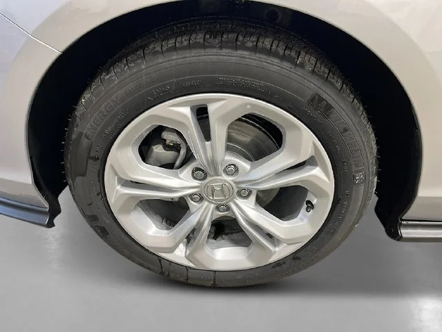 New 2026 Solar Silver Metallic Honda LX image 10
