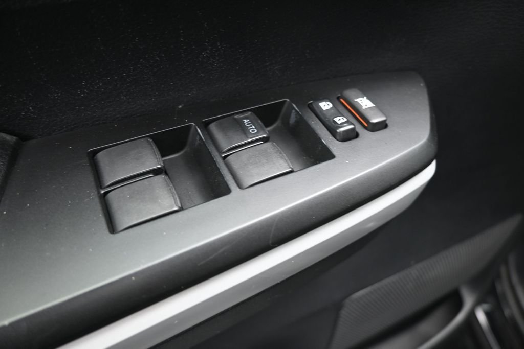 Used 2019 Black Toyota SR5 image 13