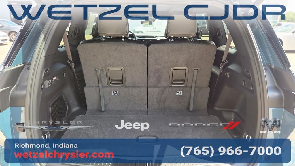 New 2027 Steel Blue Paint Jeep Limited image 9