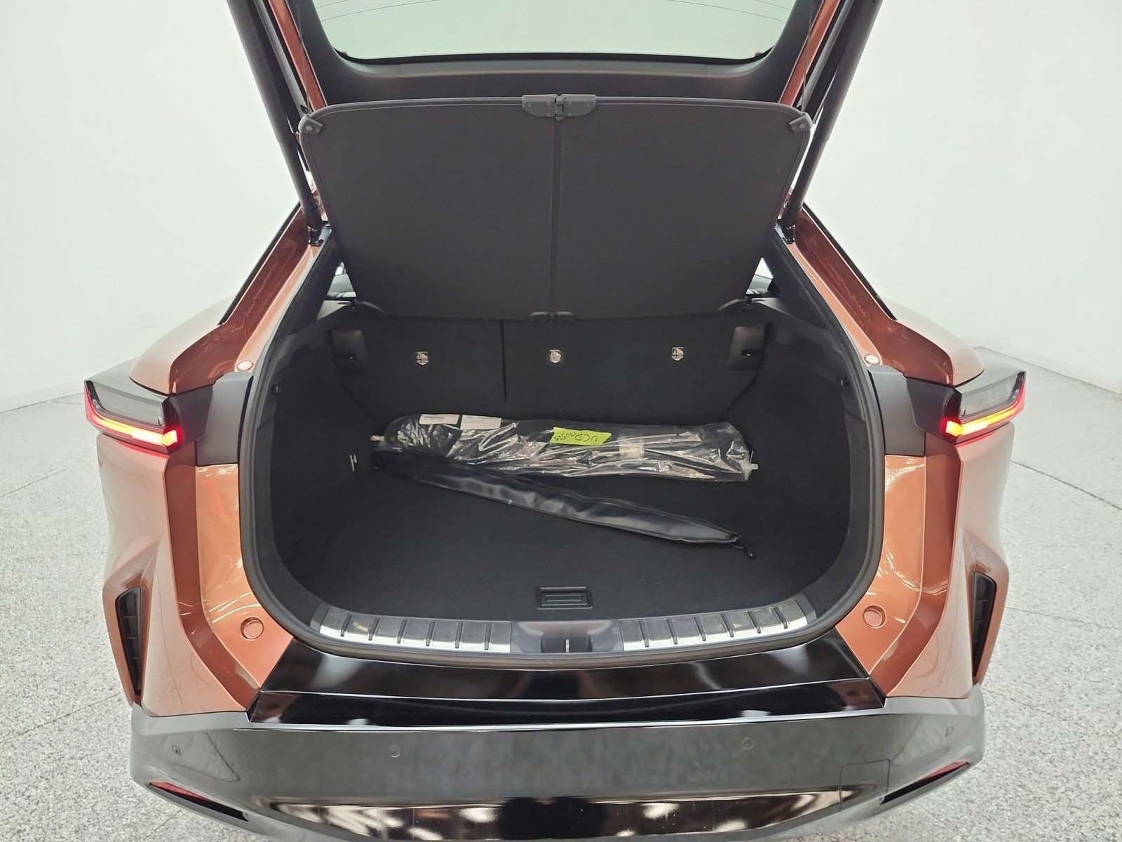 Used 2024 Copper Crest Lexus RZ 300e Premium image 19