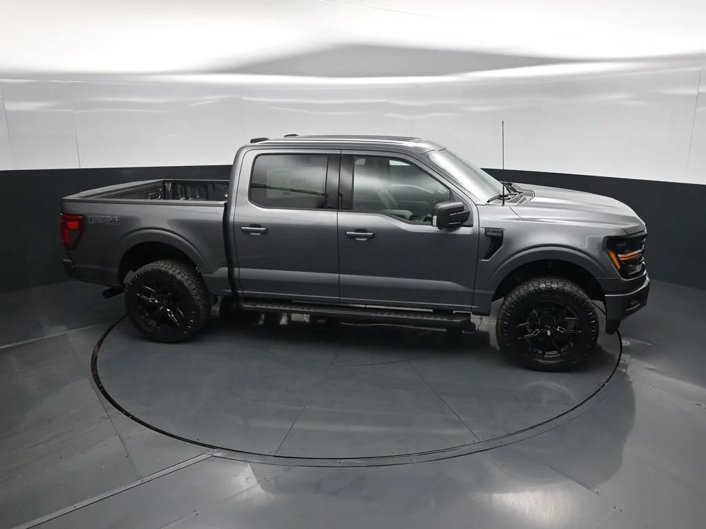 New 2026 Carbonized Gray Metallic Ford XLT image 47