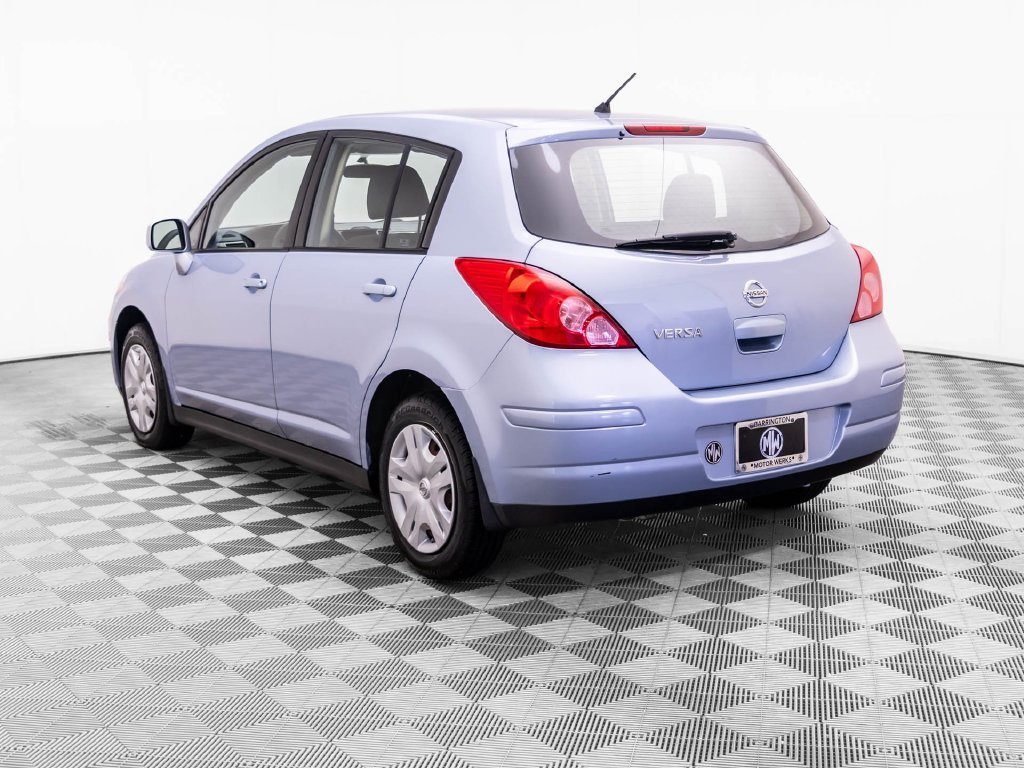 Used 2012 Arctic Blue Nissan 1.8 S image 4