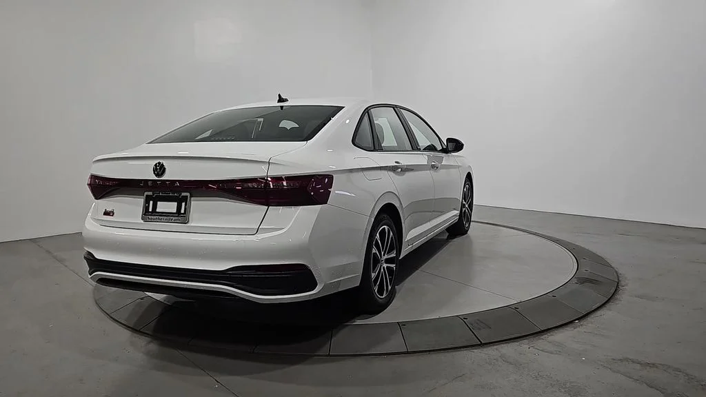 New 2026 White Volkswagen 1.5T Sport image 5