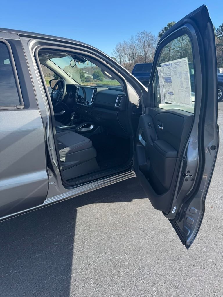 2026 Nissan Frontier SV - Photo 21