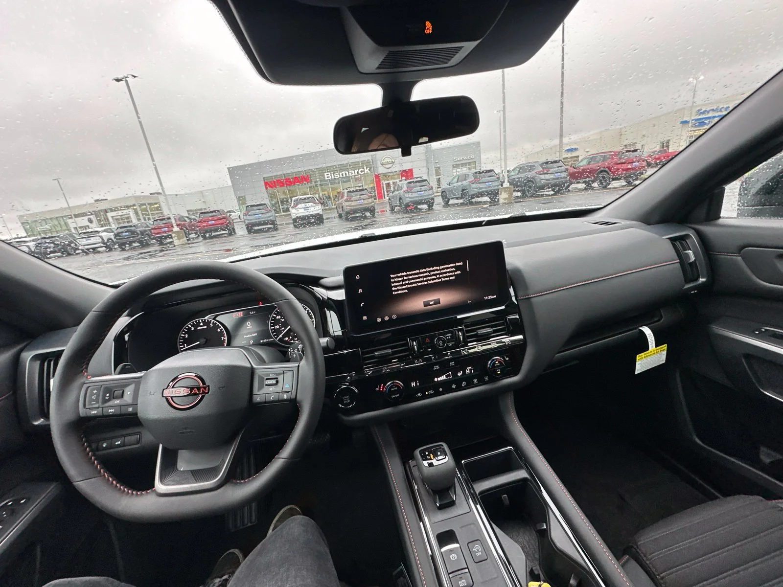 New 2026 Everest White Pearl TriCoat Nissan Rock Creek® image 40