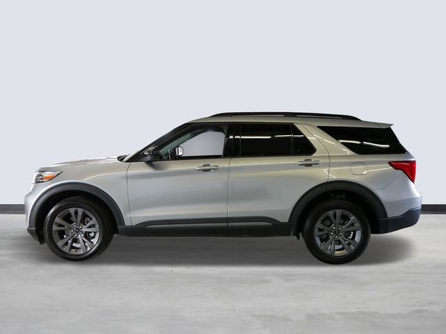 Certified Used 2024 Silver Metallic Ford XLT image 2