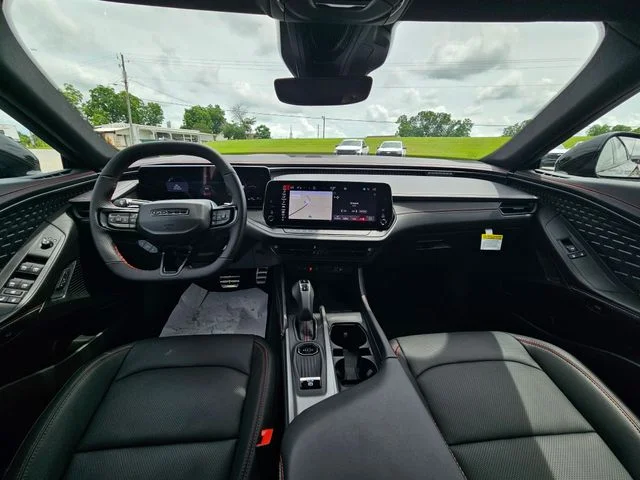 New 2026 Diamond Black Crystal Pearlcoat Dodge R/T image 12
