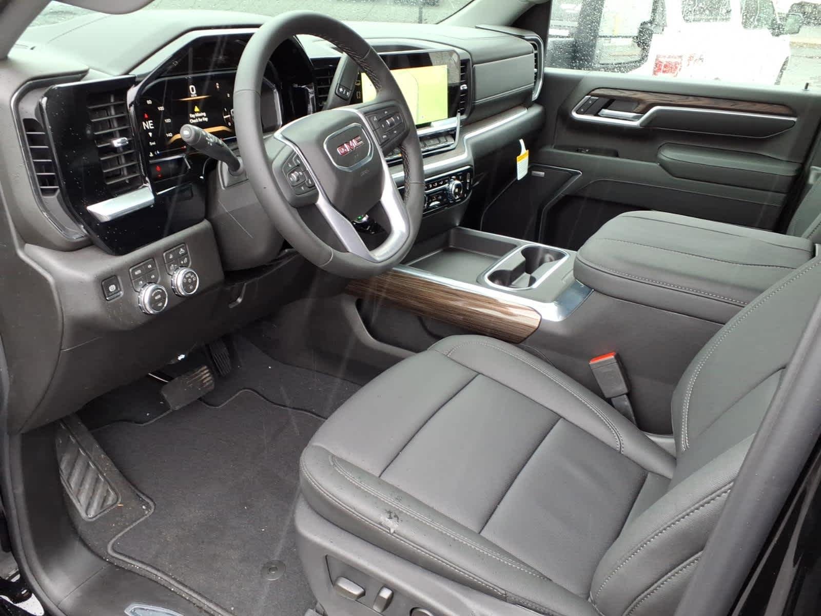 2026 GMC Sierra 2500HD SLT - Photo 11