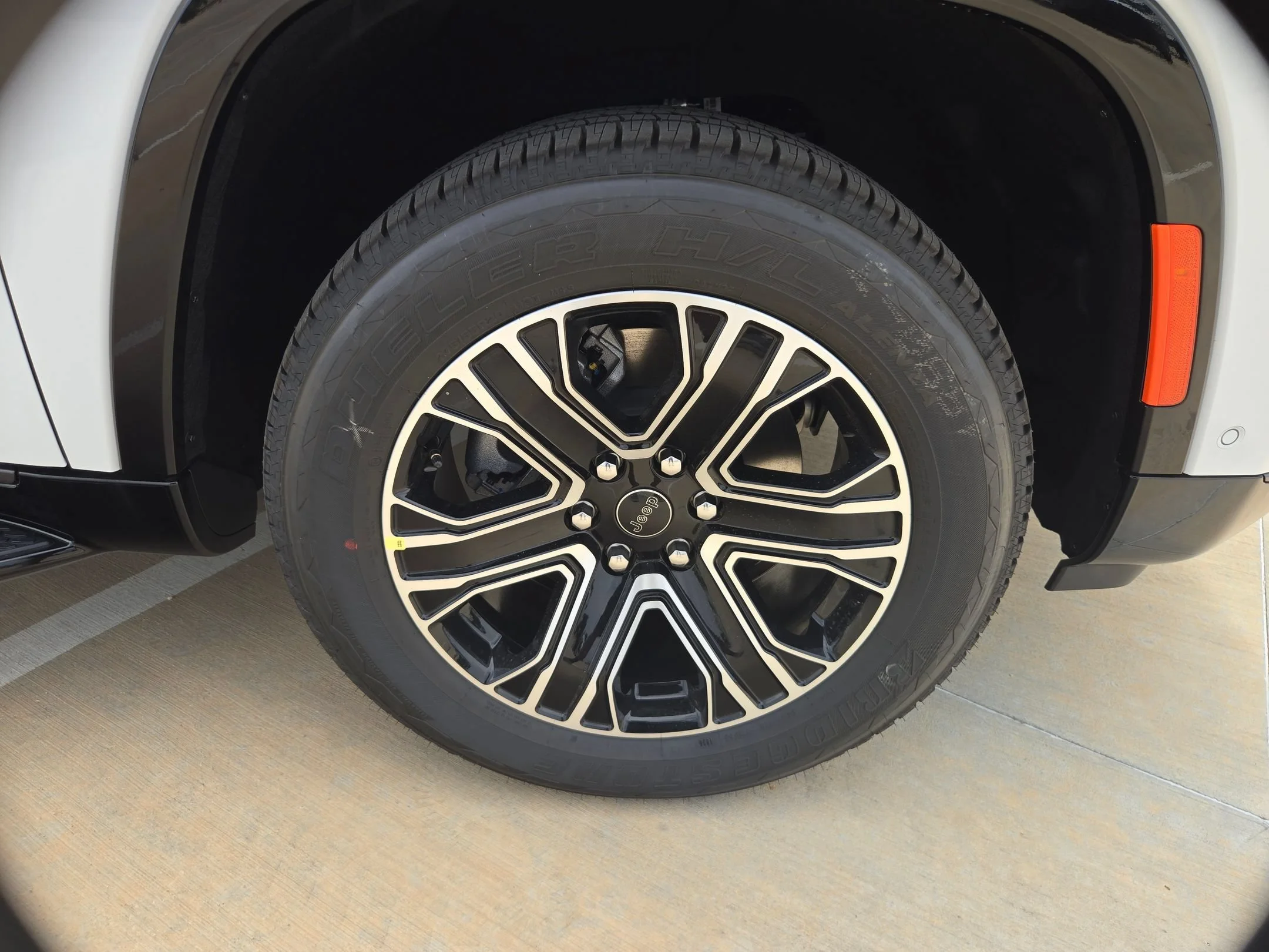 New 2026 Bright White Clearcoat Jeep  image 27