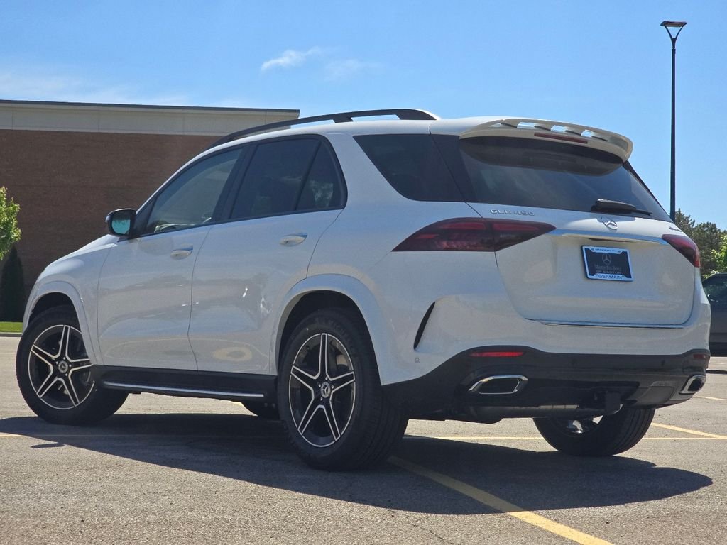 New 2026 MANUFAKTUR Moonlight White Metallic Mercedes-Benz GLE 450 image 14