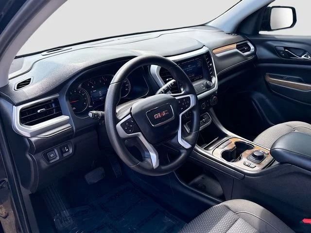 Used 2023 Black GMC SLE image 9