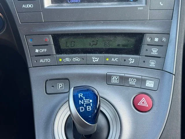 Used 2015 Gray Toyota Two image 20