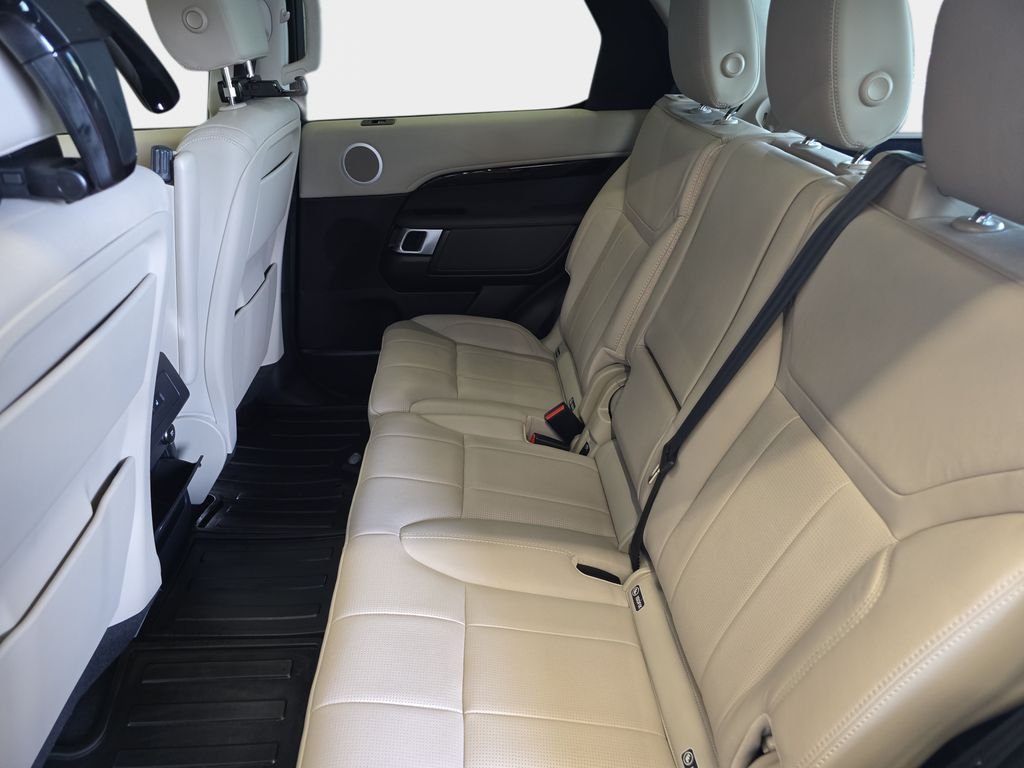 Used 2018 Black Land Rover SE image 18