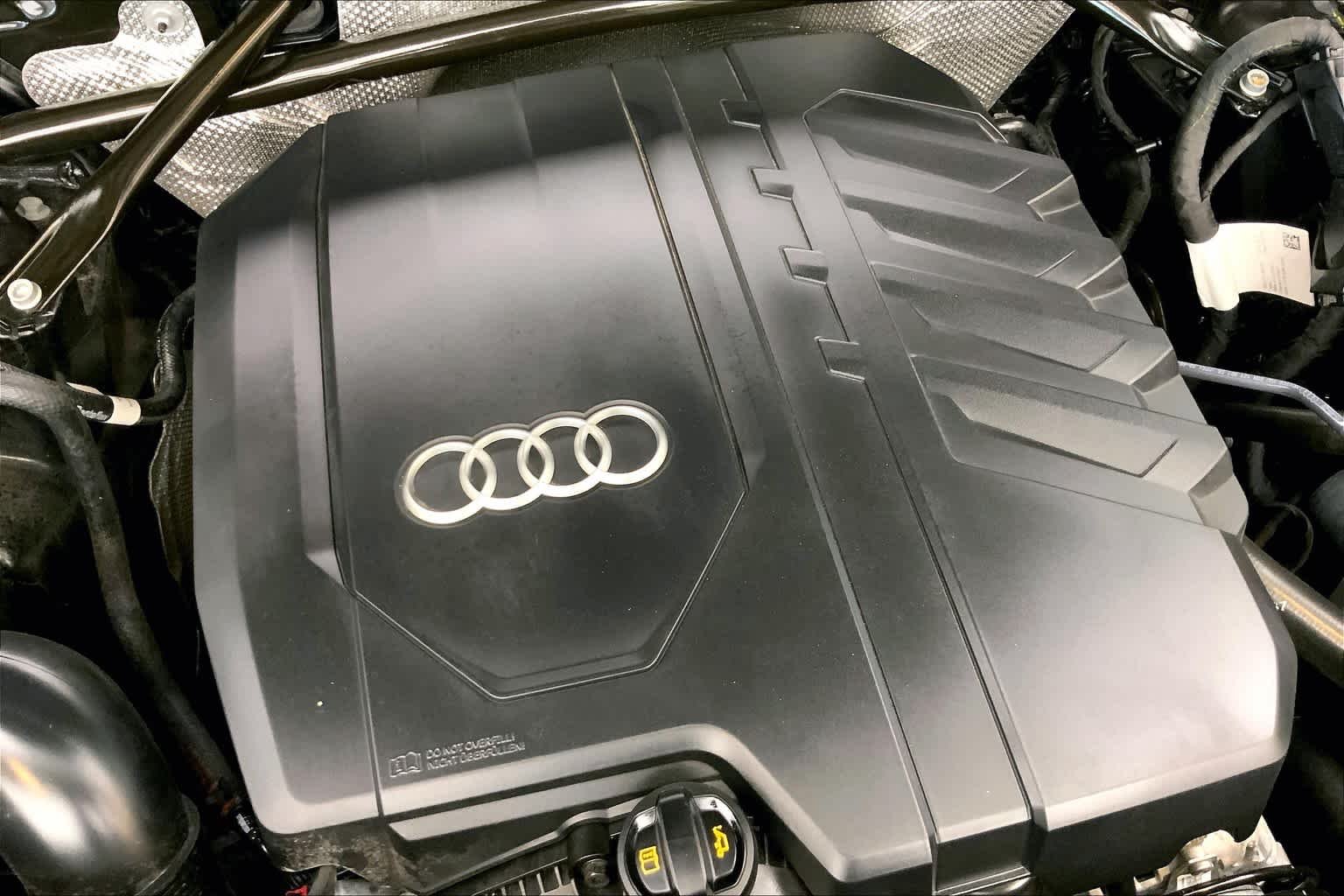 Used 2021 Mythos Black Metallic Audi Premium Plus image 31