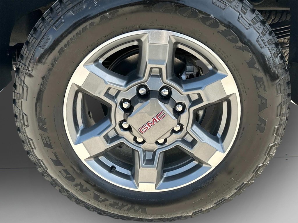 2025 GMC Sierra 2500HD SLT - Photo 32