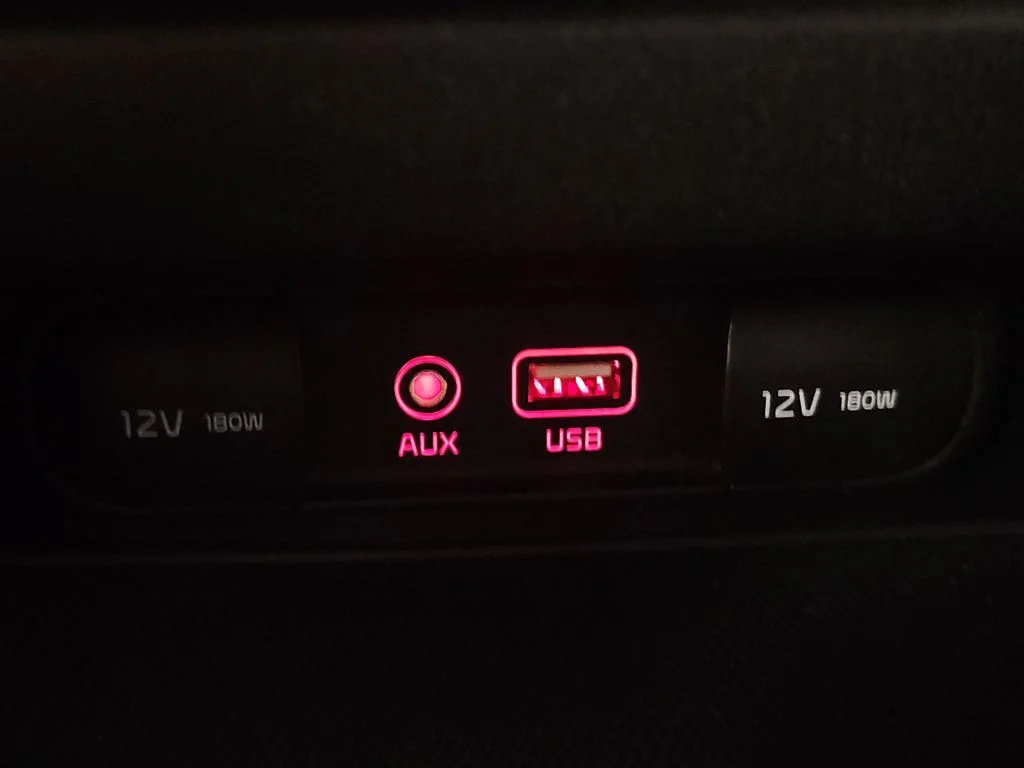 Used 2019 Black Kia LXS image 35