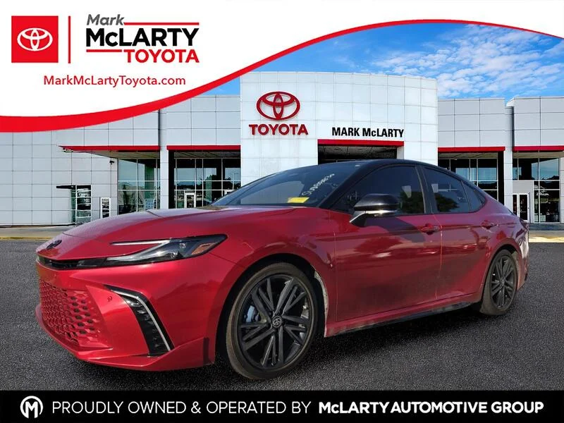 Used 2025 RED/BLACK TOP TOYOTA XSE image 1