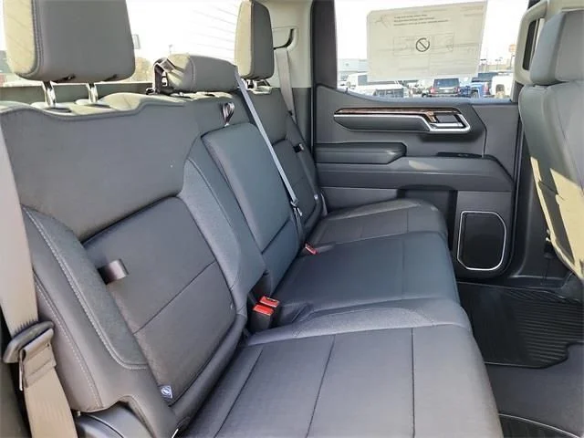 New 2026 White GMC Elevation image 18